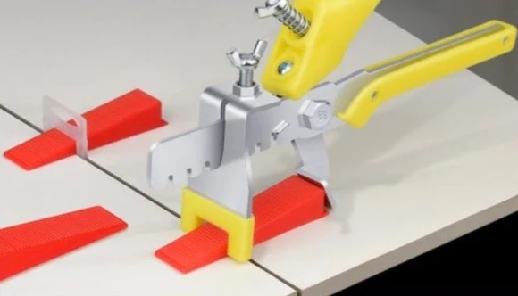 Pliers for Leveling System